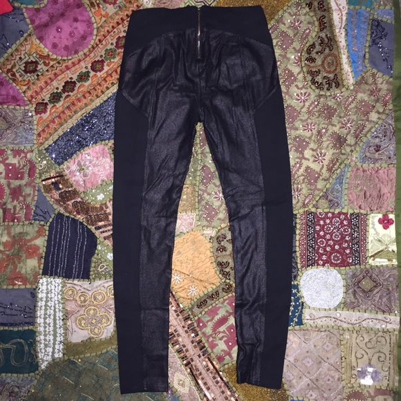 Abercrombie leather leggings - Picture 2 of 7